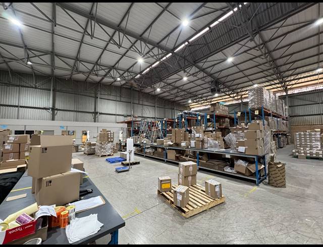 1,600M² WAREHOUSE TO LET IN SPARTAN